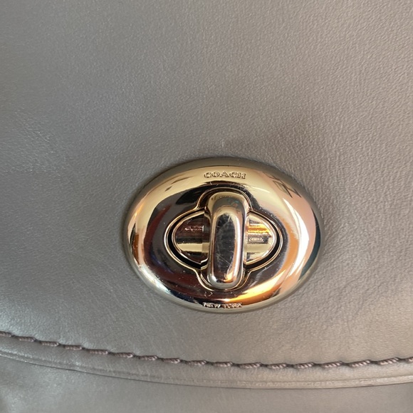 Coach Faye Convertible Backpack top handle in excellent condition - dove gray - Picture 3 of 9